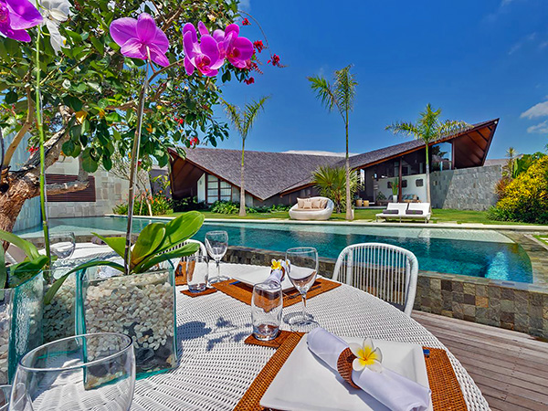 Book The Layar Villas Seminyak: 55-Bedroom Luxury Villa in Bali