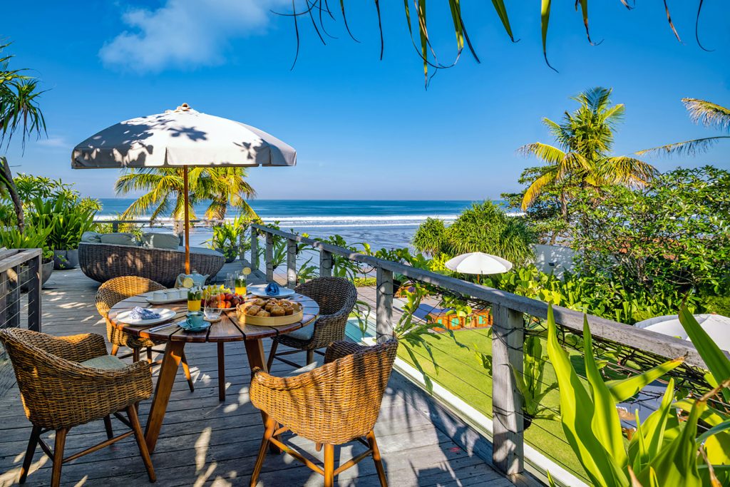 Seminyak villas vs resort hotels - Noku Beach House