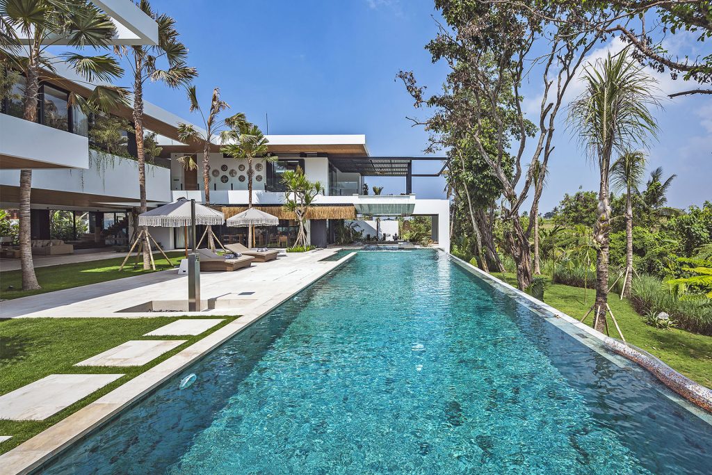 Villa Nica Canggu - 6 Bedroom Luxury Villa in Bali