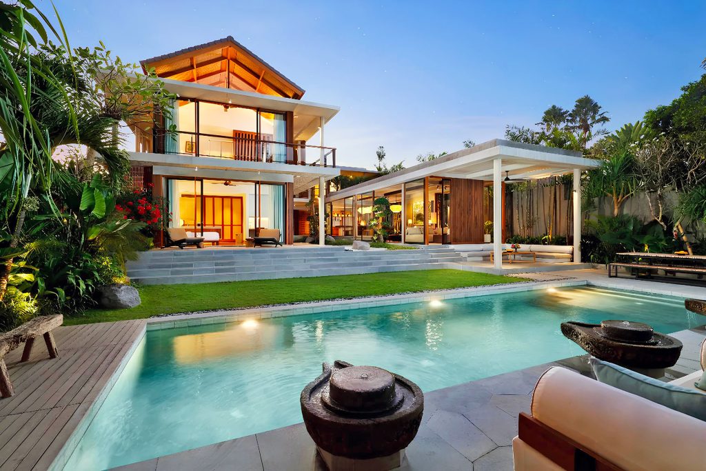Villa Uma Santai Canggu - 7 Bedroom Vacation Villas in Bali