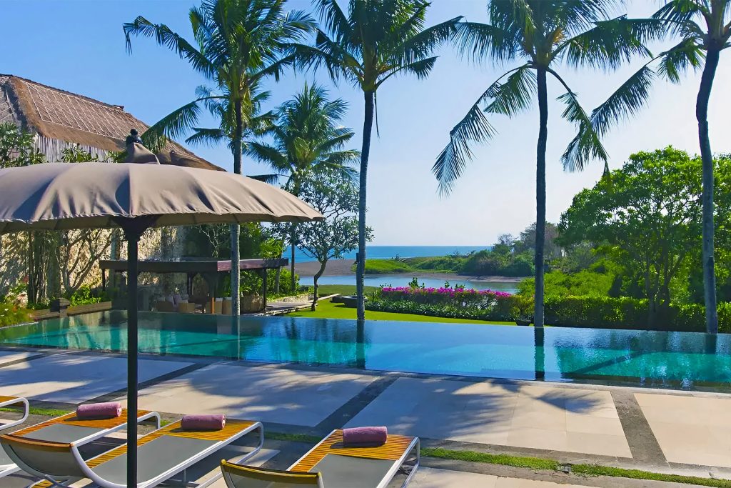 Seminyak vs Canggu for luxury villa holiday experience