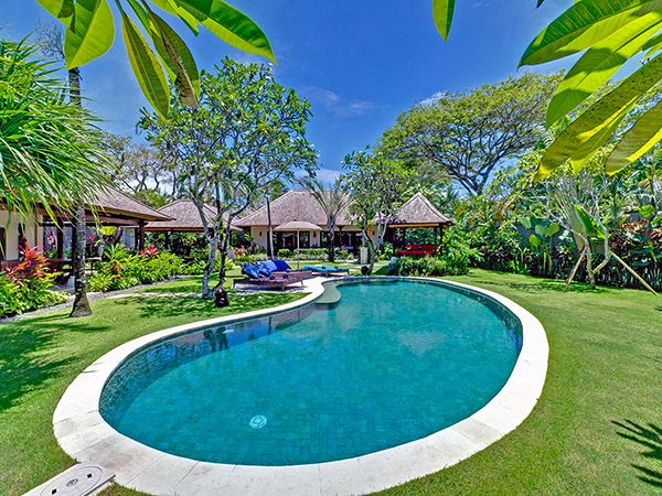 Villa Kakatua Canggu Near The Lawn Beach Club