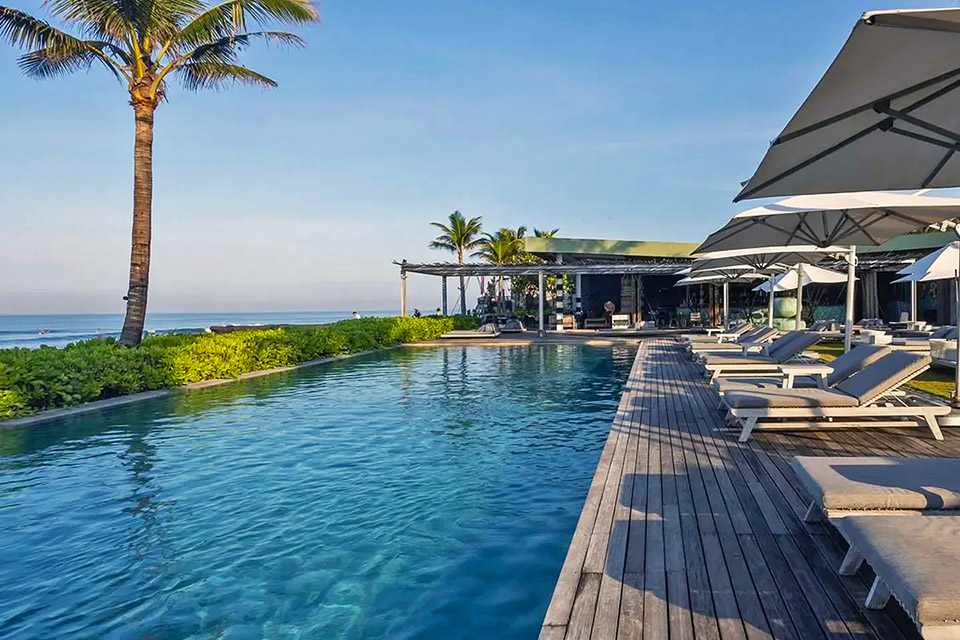 Como Beach Club Bali - Canggu Beachside Pool