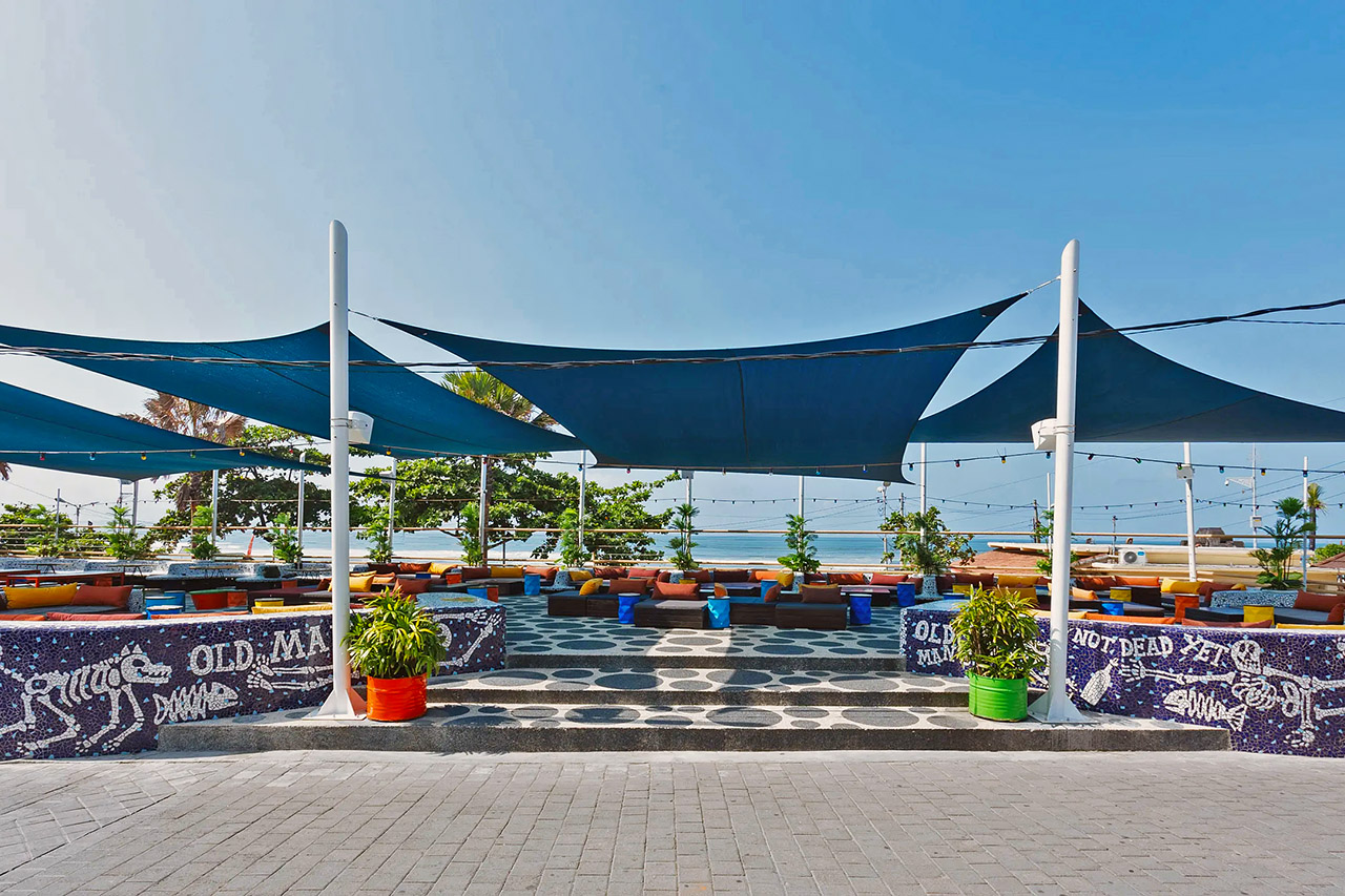 Old Man's Canggu Beach Club - Beach Front
