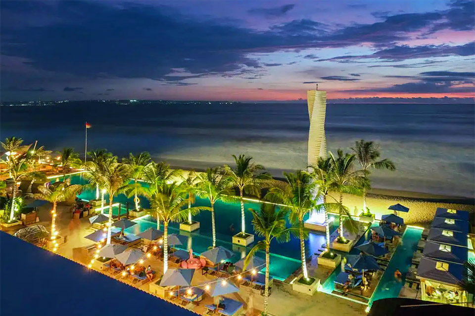 Vue Beach Club Canggu at Night