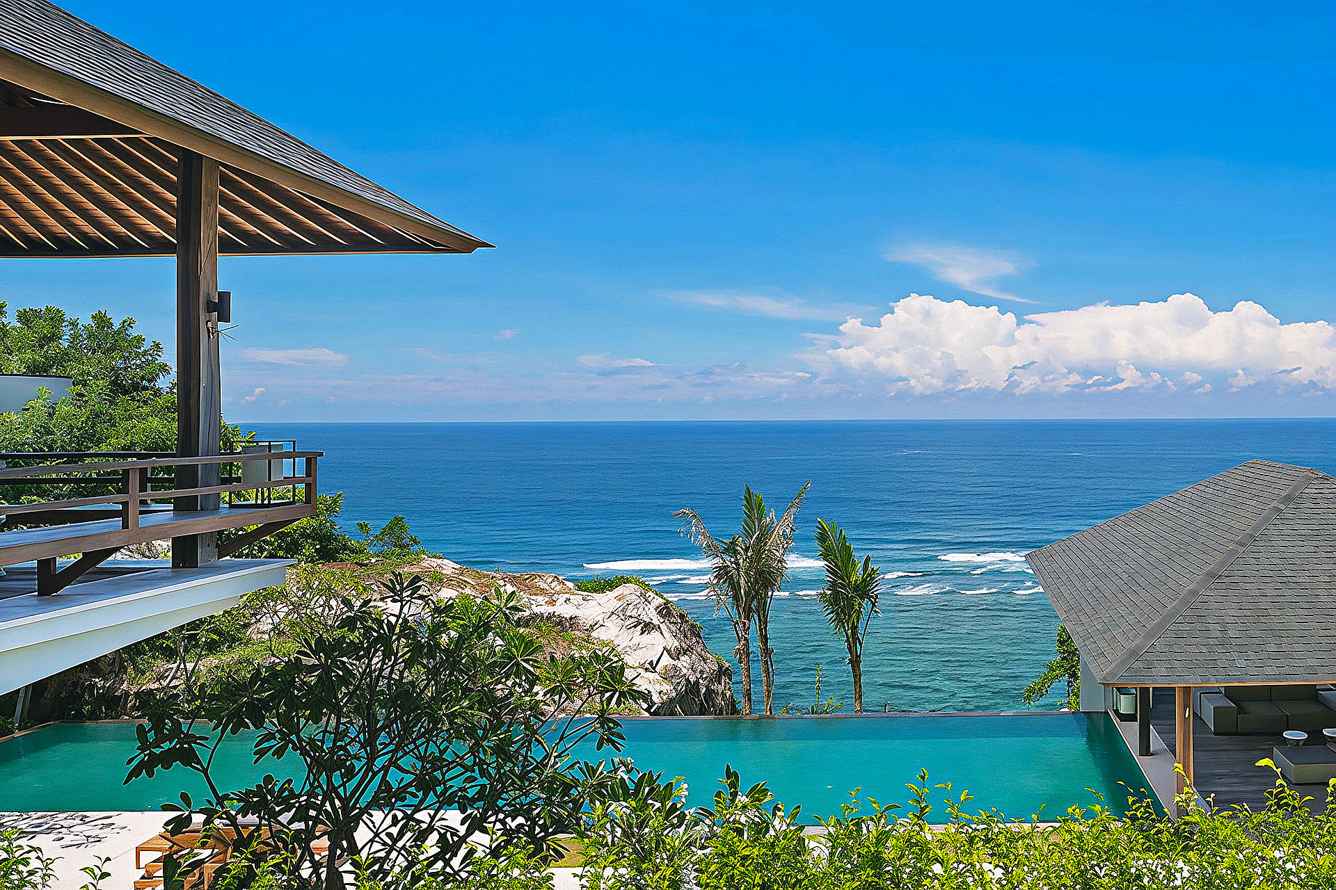 Staying in Uluwatu: The Complete Villa Guide